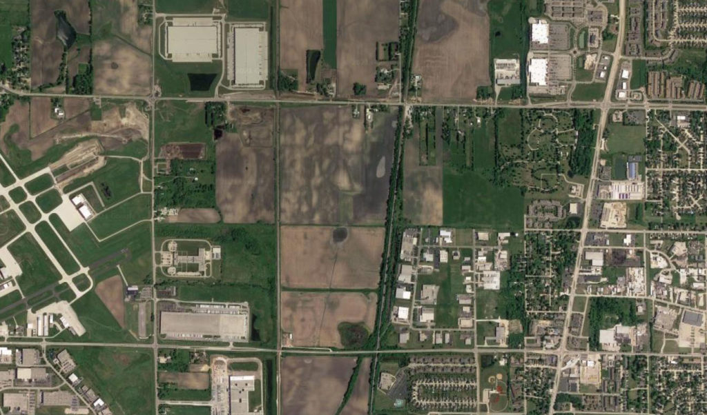 Illinois developer plans large warehouse next to Kenosha airport